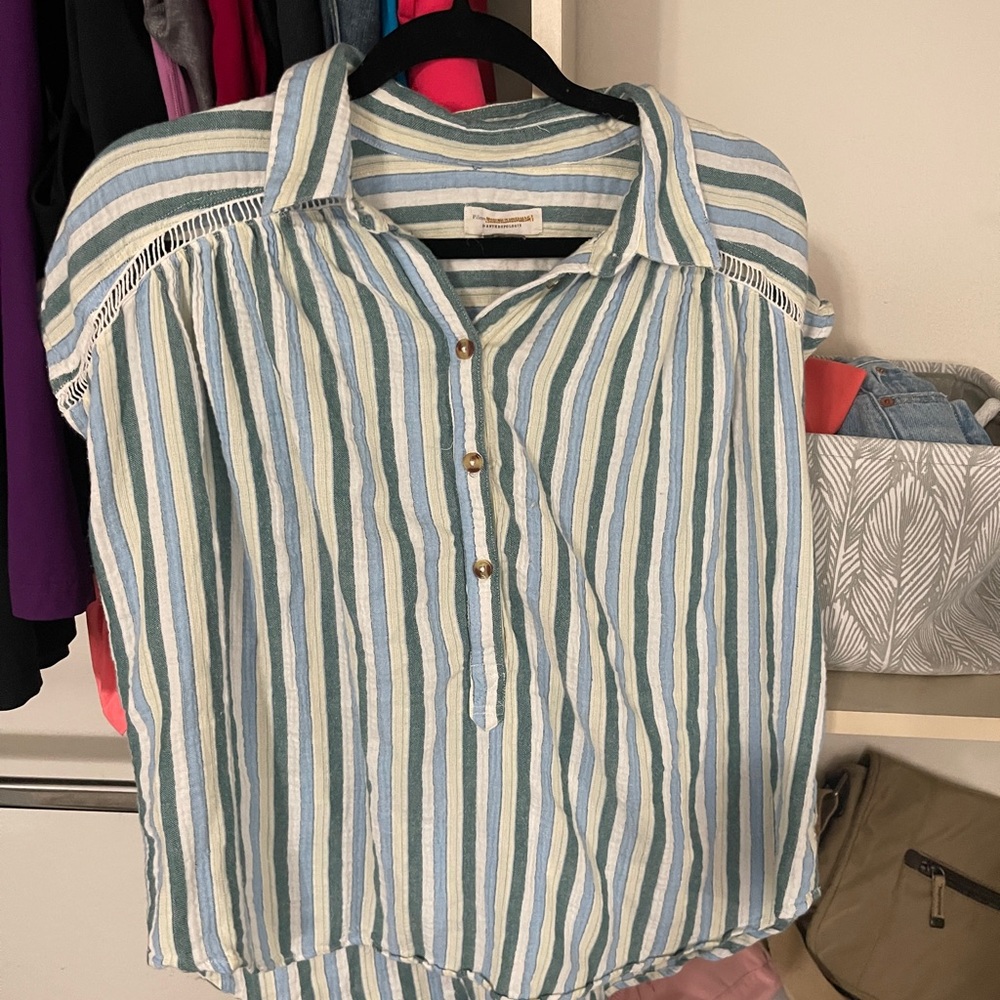 Anthropologie women’s button down shirt. Pre loved good condition